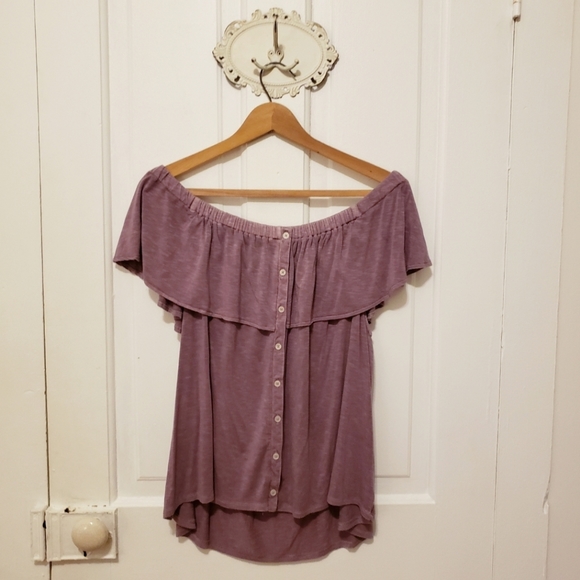 American Eagle Outfitters Tops - Soft and Sexy off shoulder shirt